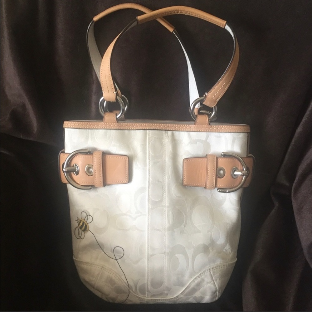 Very rare, COACH 🐝 Bumblebee Bucket Bag EUC with duster bag